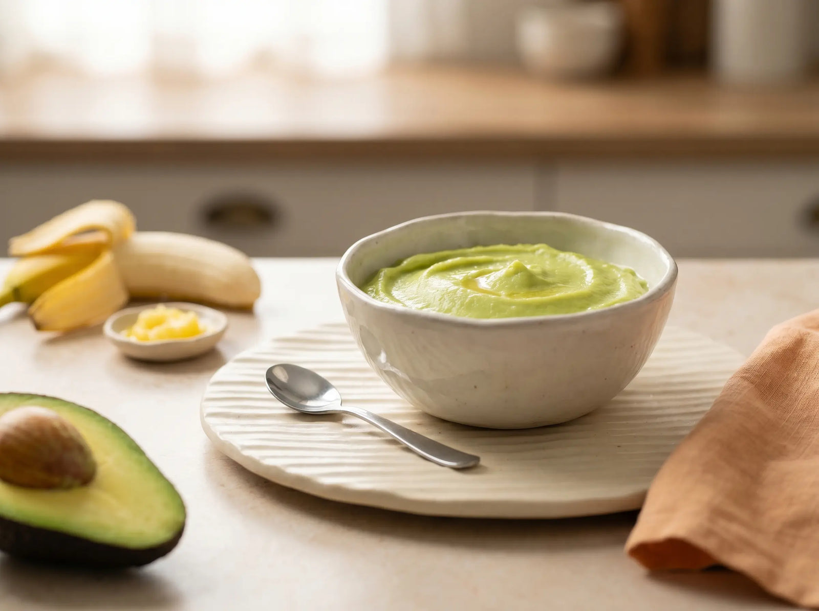 Avocado, banana & ghee mash — buttery good fats for gentle weight gain (6–12 months)